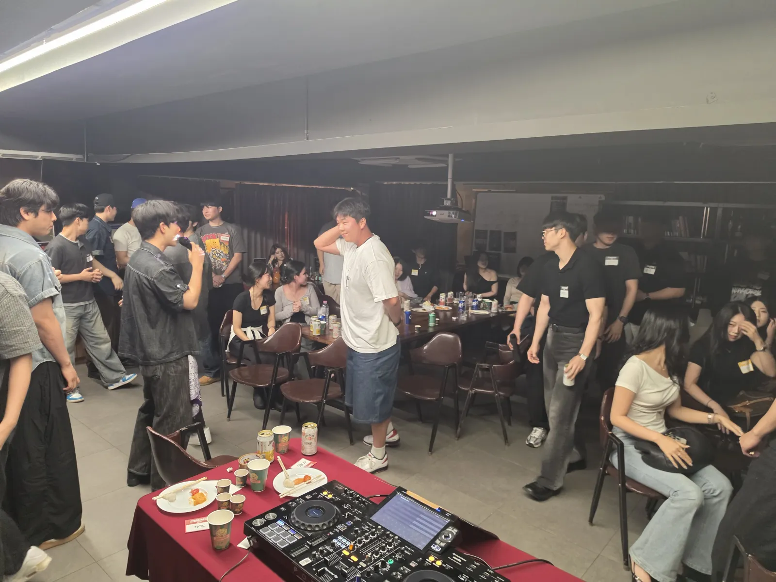 홍대 빌라더다이닝 20대의 밤 현장 사진 11